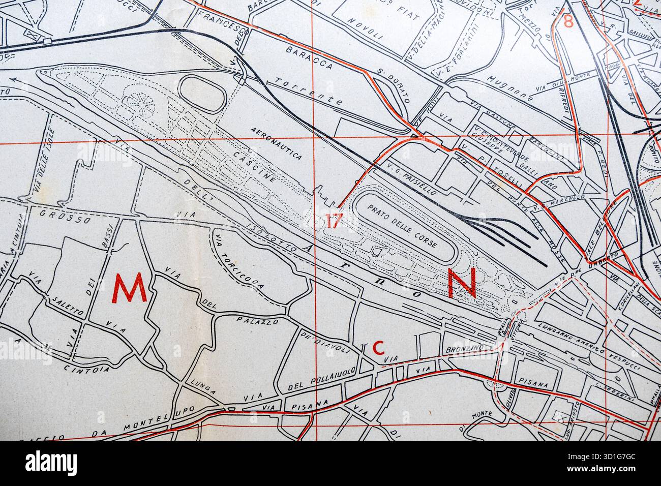 Mappa a pianta vintage della città di Firenze, che mostra l'area del parco delle Cascine e il fiume Arno, con i nomi delle strade. Foto Stock