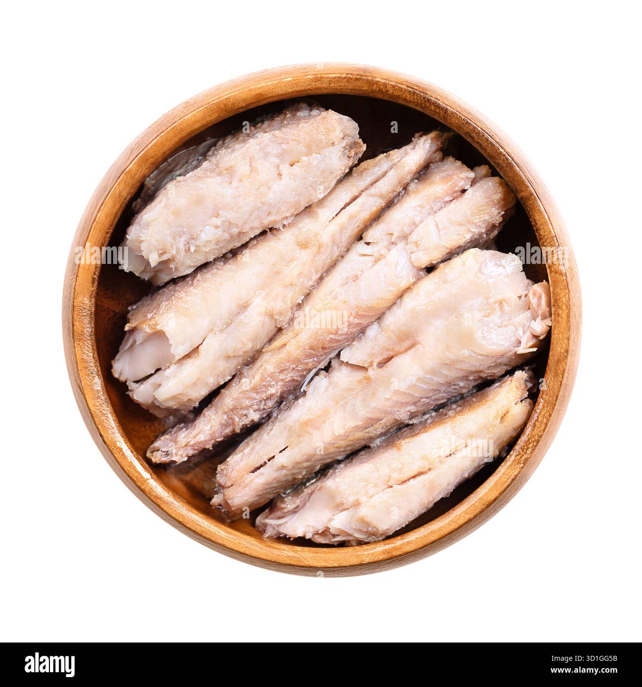 Filetti di sardine, sardine in scatola senza pelle e disossate in olio vegetale, in una ciotola di legno. Sardine selvatiche, chiamate anche pilchards. Foto Stock