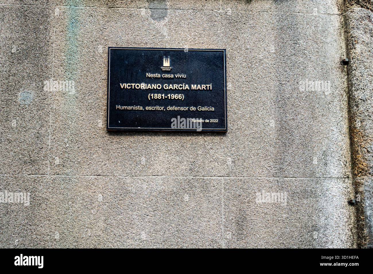 Targa commemorativa di Victoriano García Martí (1881-1966), umanista, scrittore e difensore della Galizia, nella sua ex casa di Santiago de Compostela, Foto Stock
