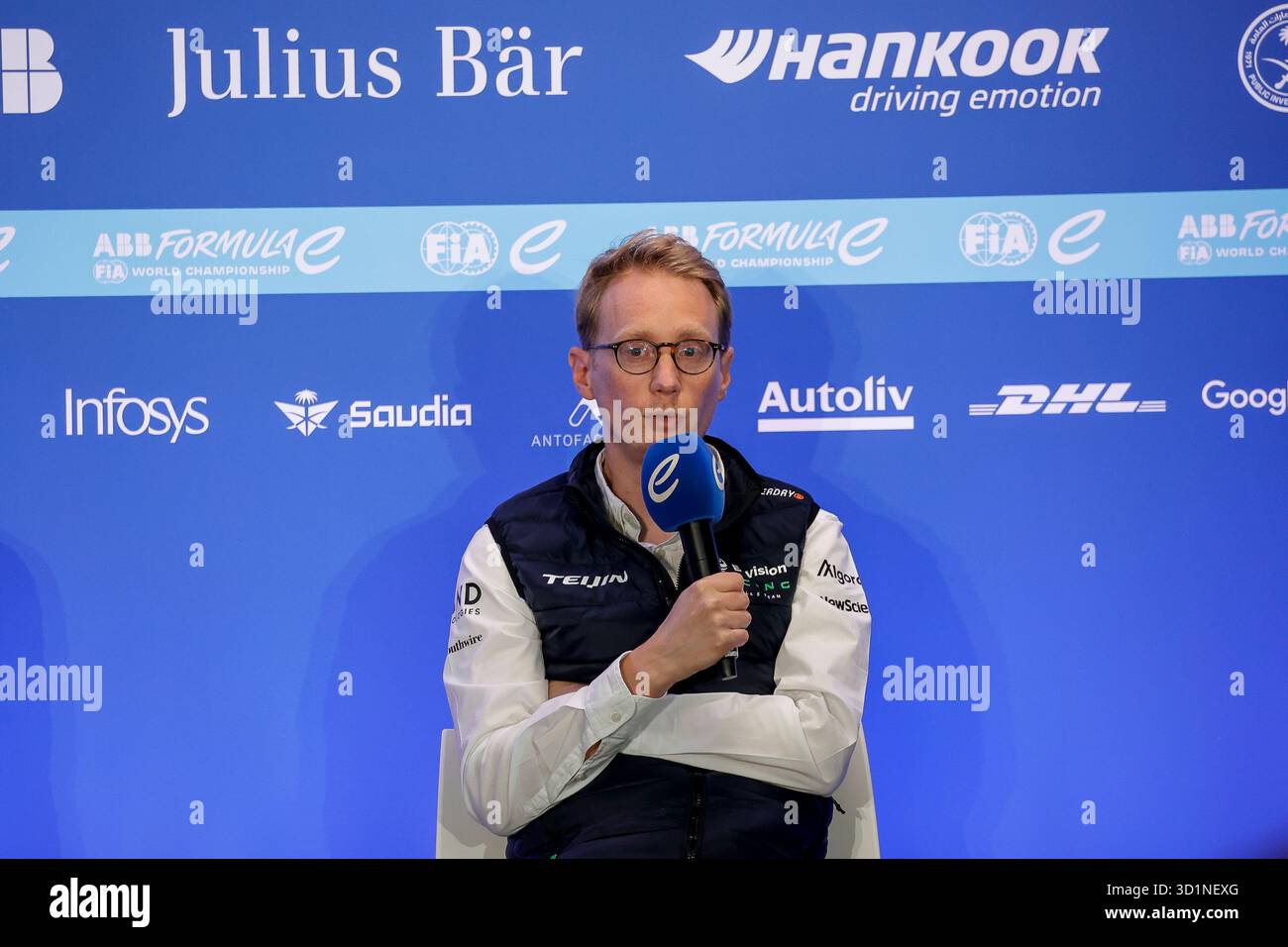 Cheste, Espagne. 29 ottobre 2025. FILIPPI Sylvain, Envision Virgin Racing Managing Director e CTO, Portrait conference de presse, conferenza stampa durante i test pre-stagionali di Valencia 2025 del Campionato Mondiale ABB FIA di Formula e 2025-26, sul circuito Ricardo Tormo dal 27 al 31 ottobre 2025 a Cheste, Spagna - foto Paulo Maria/DPPI credito: DPPI Media/Alamy Live News Foto Stock