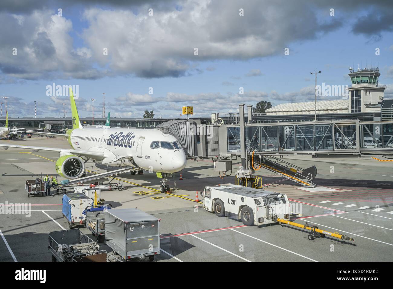 Pista, piazzale, Aircraft Air Baltic, aeroporto, aeroporto internazionale di riga, riga, Lettonia Foto Stock