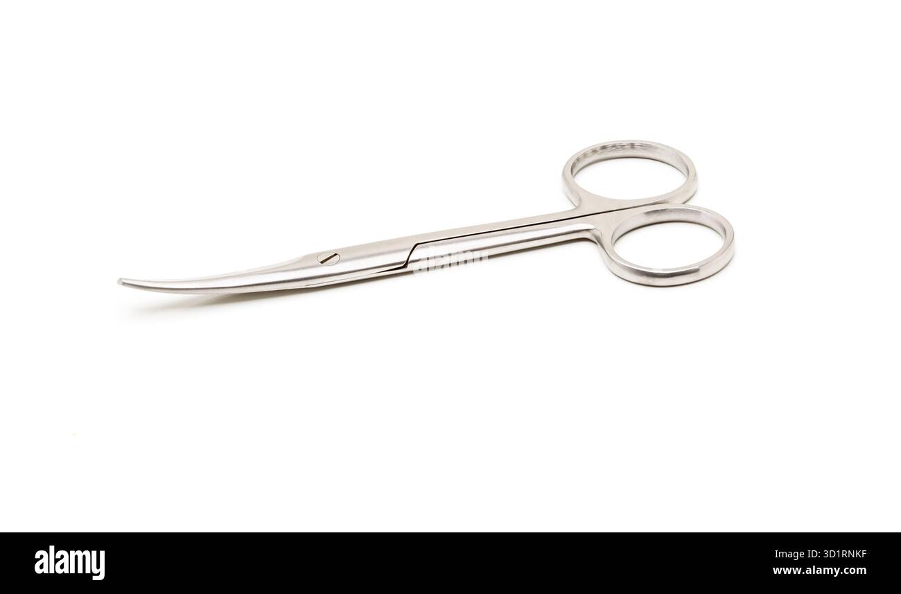 Strumento medico chirurgico di precisione in acciaio inox isolato su sfondo bianco Foto Stock
