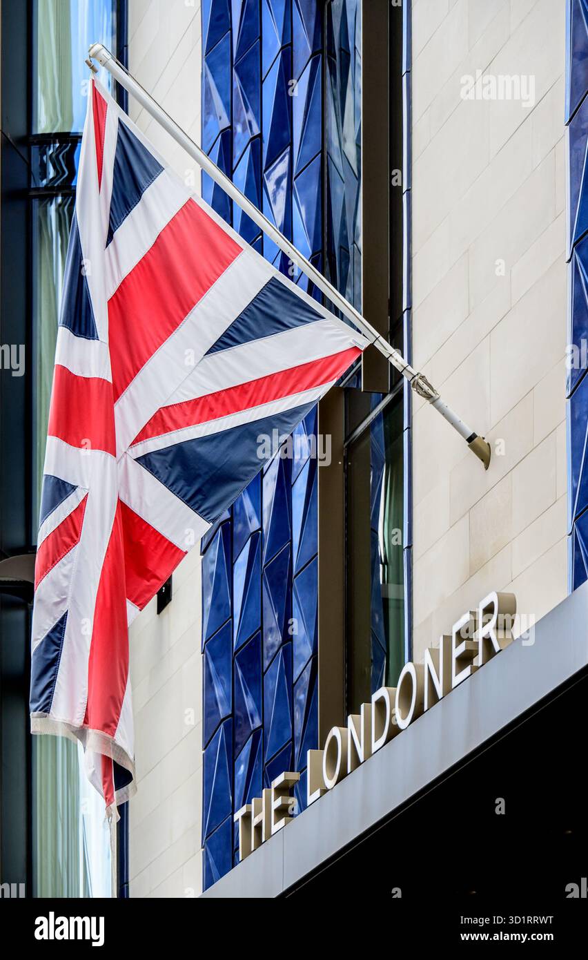 Londra, Regno Unito. The Londoner, hotel 5 stelle in Leicester Square Foto Stock