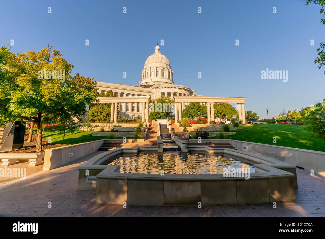 Campidoglio dello stato del Missouri: Monumento storico del 1917 con l'iconica cupola a Jefferson City Foto Stock