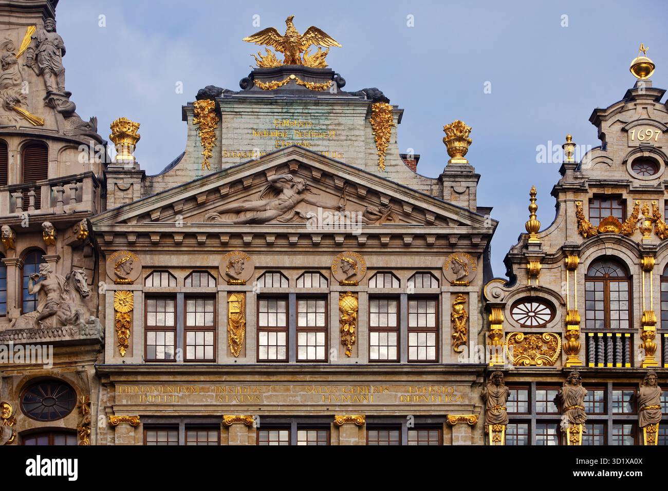 Facciata barocca, Guild House le Sac, Grand-Place, Grote Markt, Bruxelles, Belgio, Europa Foto Stock