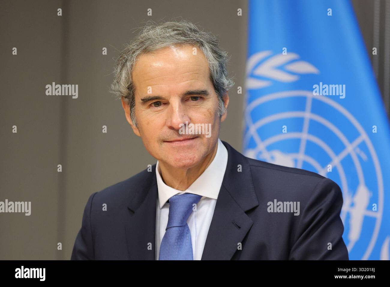 NAZIONI UNITE, NEW YORK - 29 OTTOBRE 2025: Rafael Mariano grossi, Direttore generale dell'Agenzia internazionale per l'energia atomica (AIEA), ha informato i giornalisti dopo aver presentato il rapporto 2024 dell'Agenzia alle Nazioni Unite. Grossi ha discusso degli attuali sviluppi nucleari in Iran e nella Repubblica democratica popolare di Corea (RPDC), sottolineando la necessità di trasparenza e dialogo. Ha anche affrontato la sua candidatura per diventare il prossimo Segretario generale delle Nazioni Unite, sottolineando il continuo impegno per la pace globale, il multilateralismo e la non proliferazione. (Foto: Luiz Rampelotto/EuropaNewswire/Sipa USA) Foto Stock