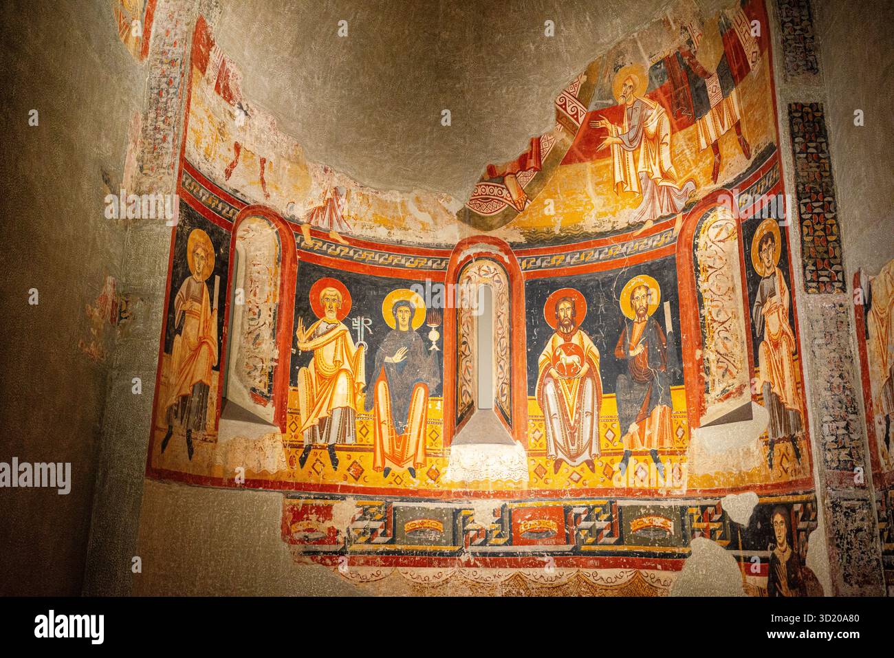 Abside di Burgal, fine XI secolo, antico monastero di Sant Pere del burgal, Chingueta d'aneu, Museo Nazionale della Catalogna, Barcel Foto Stock
