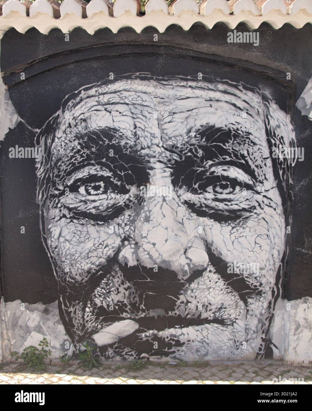 Ritratto dettagliato della Street Art dell'uomo anziano Foto Stock