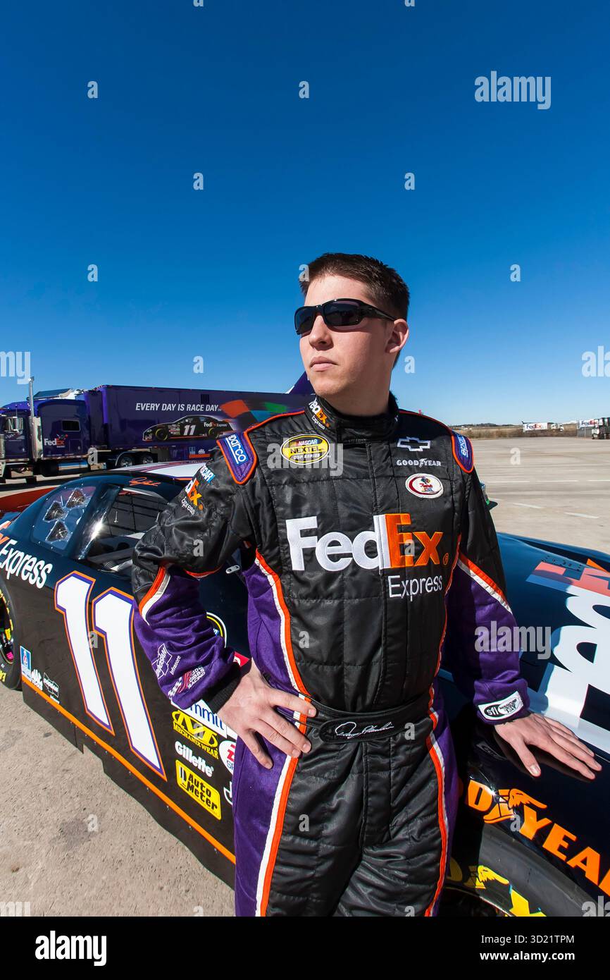 Charlotte, NC - 26 gennaio 2006: Il No 11 FedEx Chevrolet Monte Carlo è fotografato all'aeroporto internazionale Charlotte Douglas di Charlotte, NC. Foto Stock