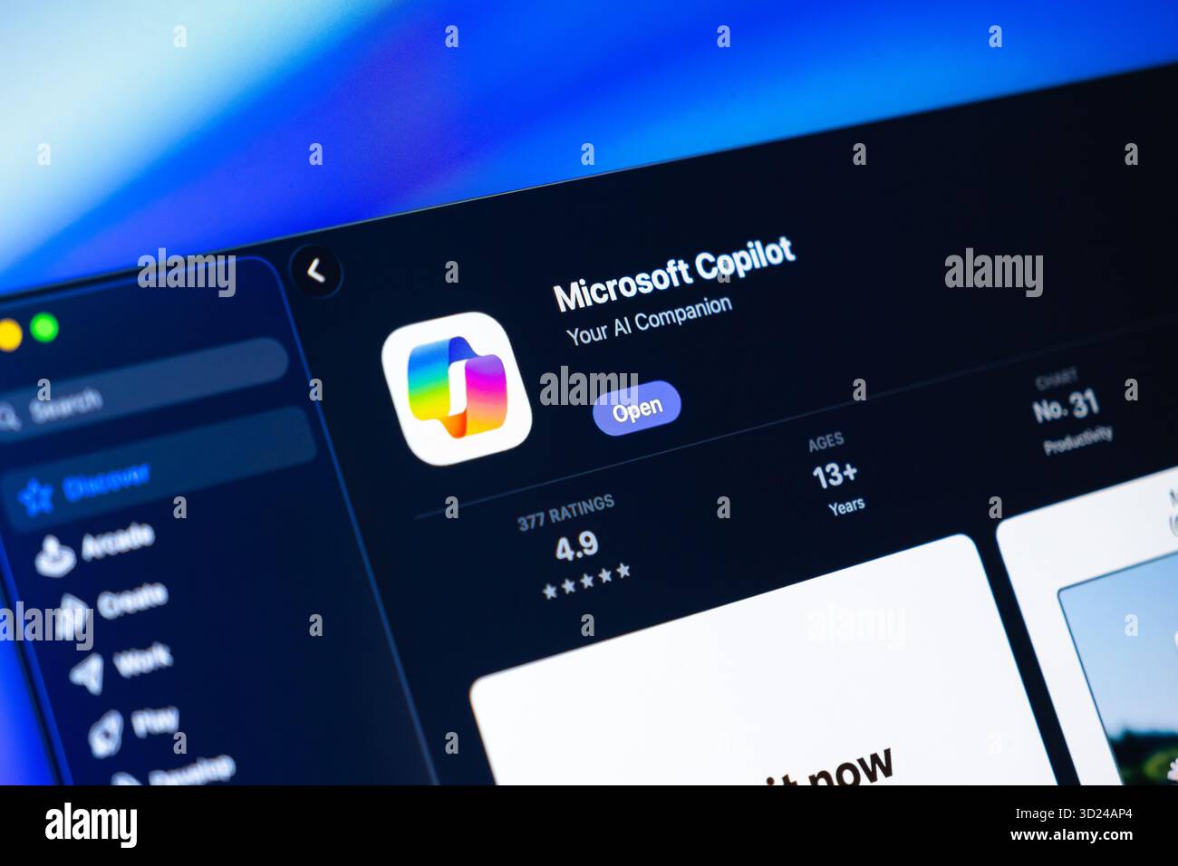 Poznan, Polonia - 18 settembre 2025: L'applicazione Microsoft Copilot viene visualizzata su uno schermo digitale, sottolineando la sua innovativa funzione di intelligenza artificiale come versatilità Foto Stock