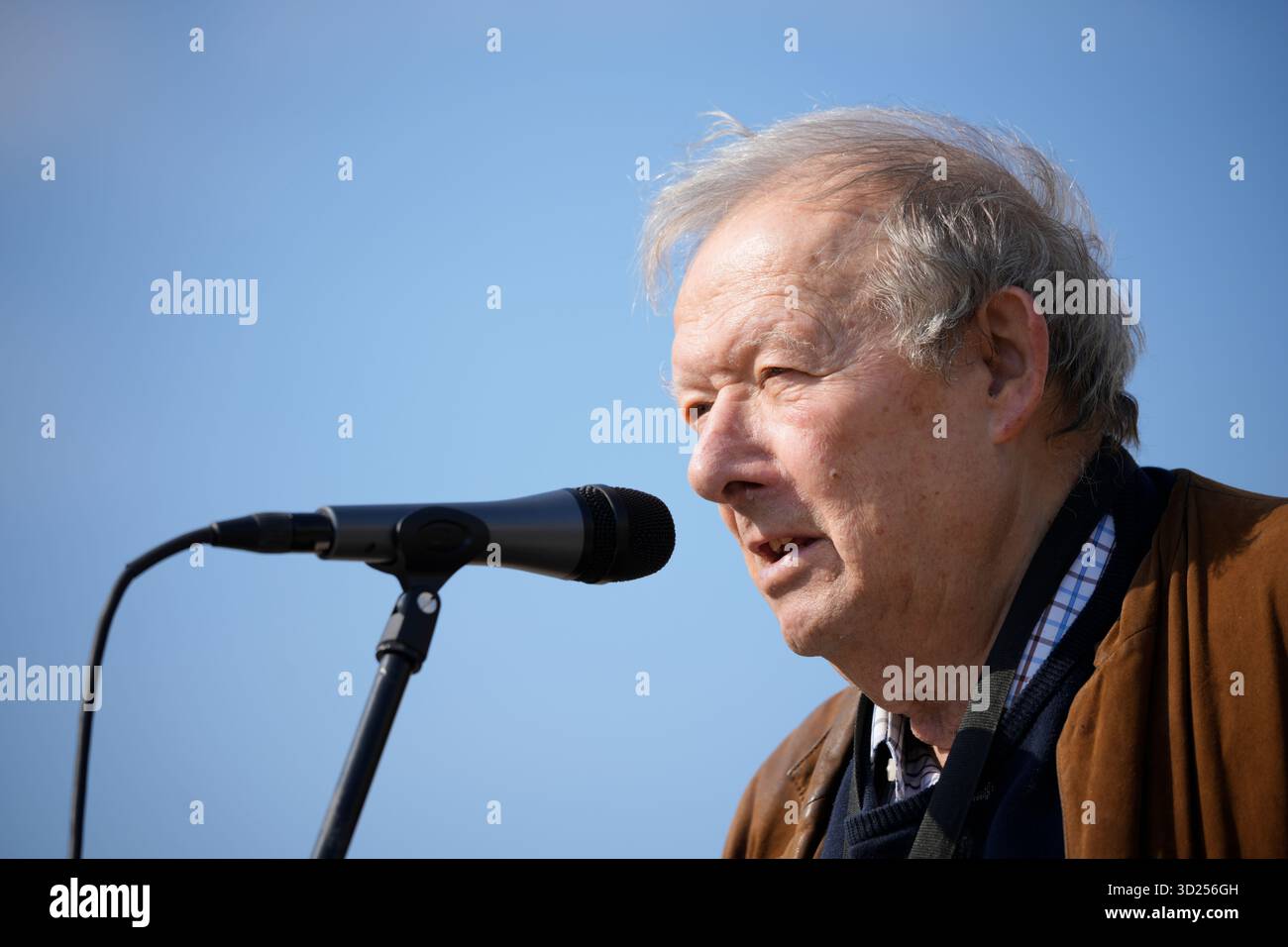 Co-fondatore ed editore del giornale record Gazeta Wyborcza, Adam Michnik è stato visto a Varsavia, in Polonia, il 23 marzo 2025. Foto Stock