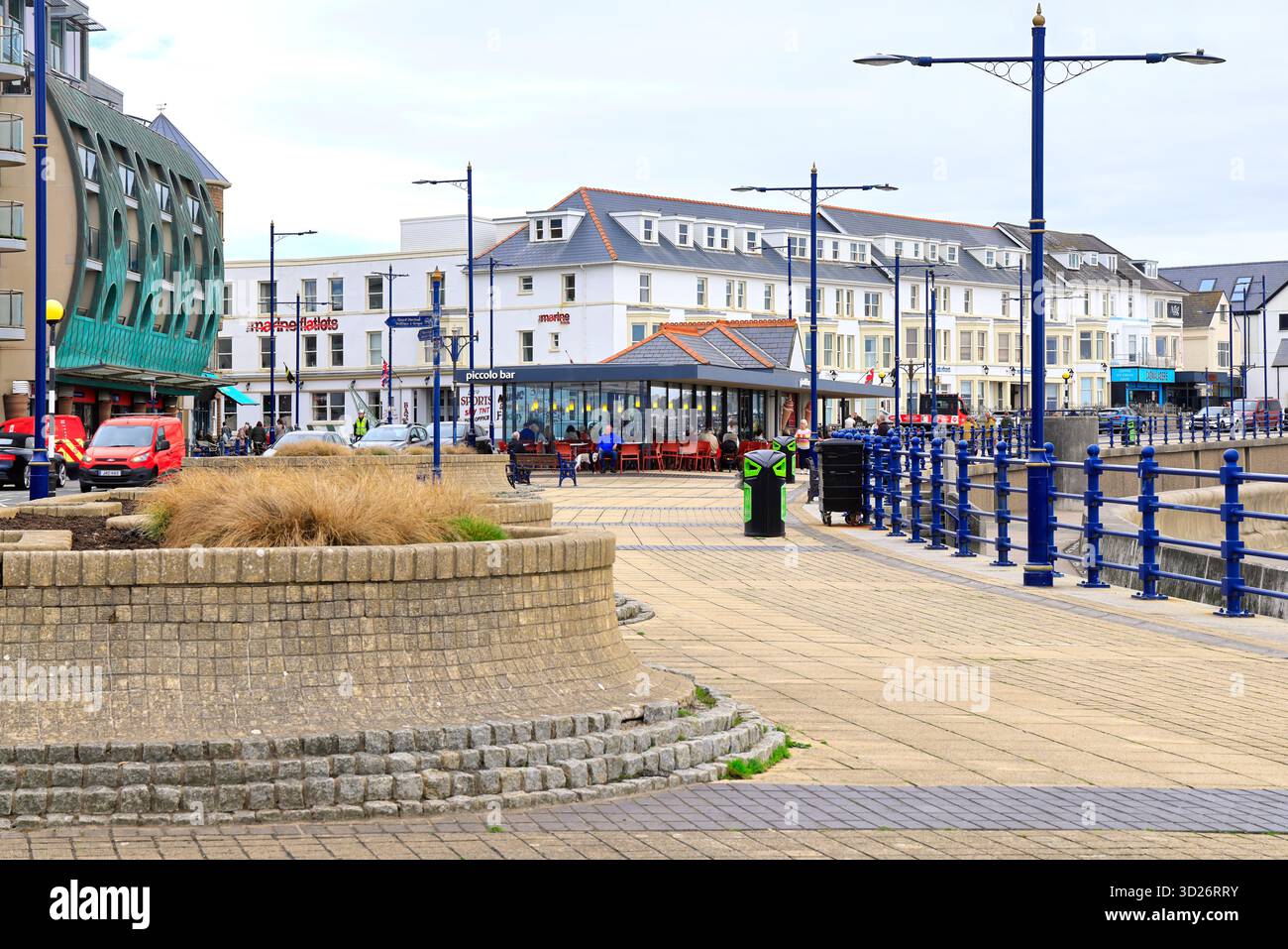 Lungomare di Porthcawl e caffetteria, Galles del Sud, Regno Unito. Presa ottobre 2025. Autunno Foto Stock