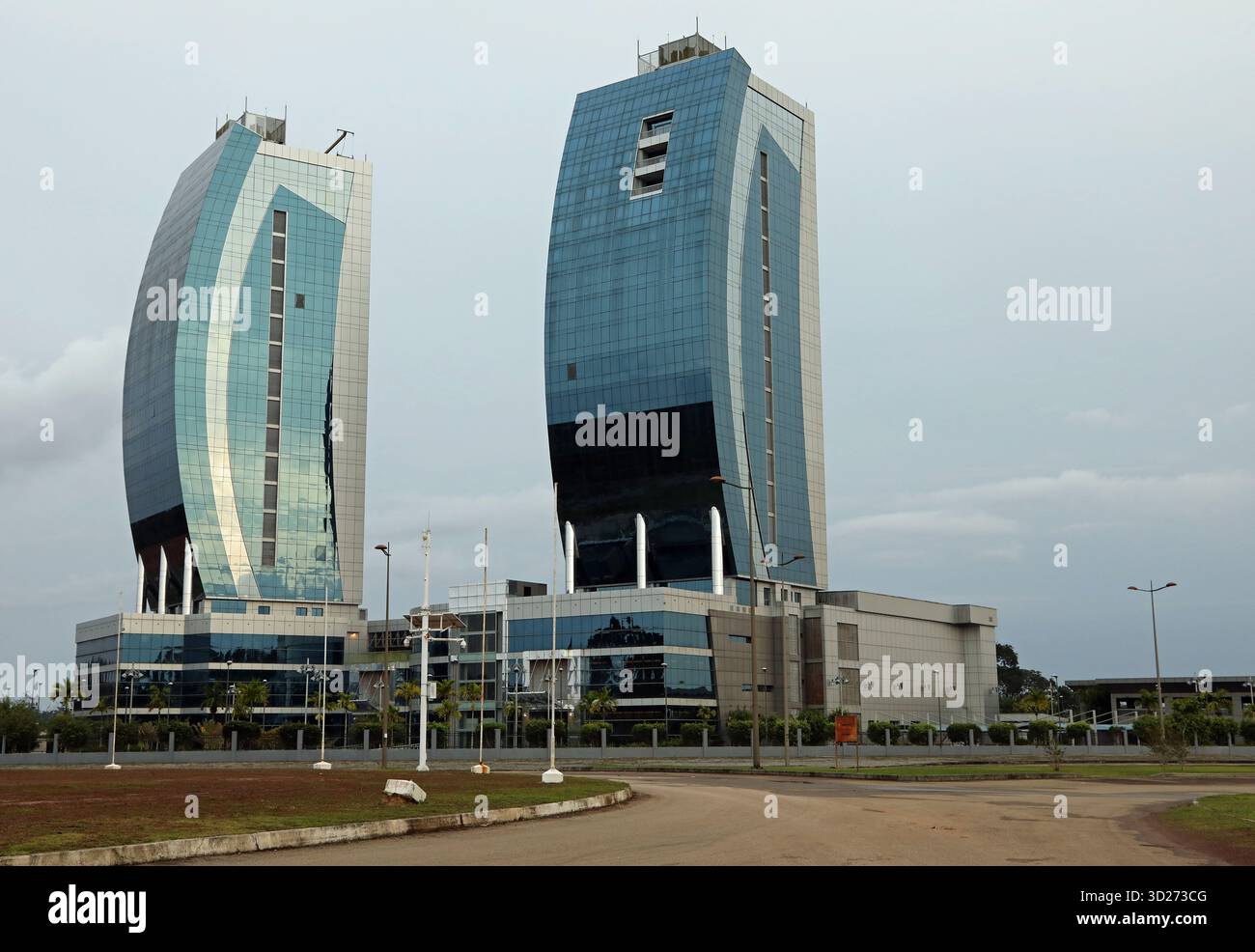 Torri di vetro nella nuova capitale nazionale di Giblo, nella Guinea Equatoriale Foto Stock