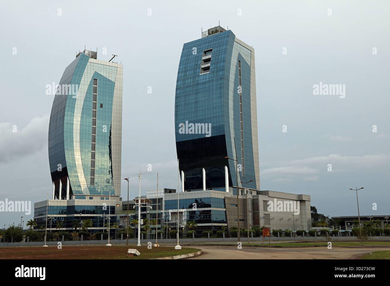 Torri di vetro nella nuova capitale nazionale di Giblo, nella Guinea Equatoriale Foto Stock