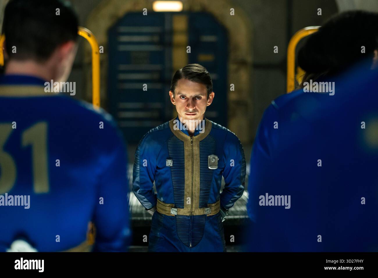 Fallout (2024-) serie TV creata da Geneva Robertson-Dworet e Graham Wagner e con Moises Arias. Un dramma post-apocalittico basato sul videogioco, che segue i sopravvissuti nelle terre desolate dell'America due secoli dopo la guerra nucleare. Pubblicità ancora da 2025 stagione 2 SOLO USO EDITORIALE. Crediti: BFA / Lorenzo Sisti / Amazon prime Video Foto Stock