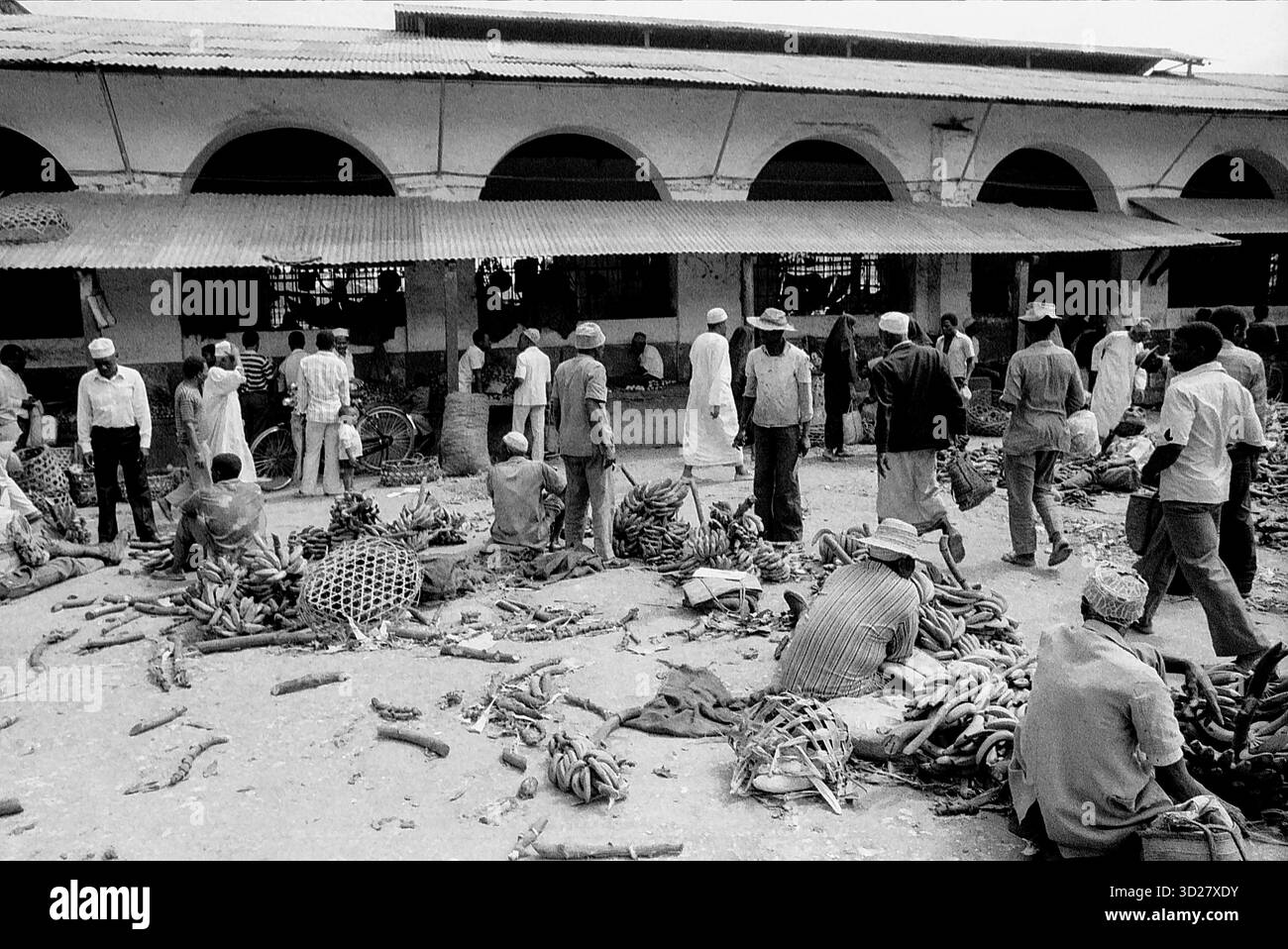 Il mercato di Zanzibar è animato dal commercio Foto Stock
