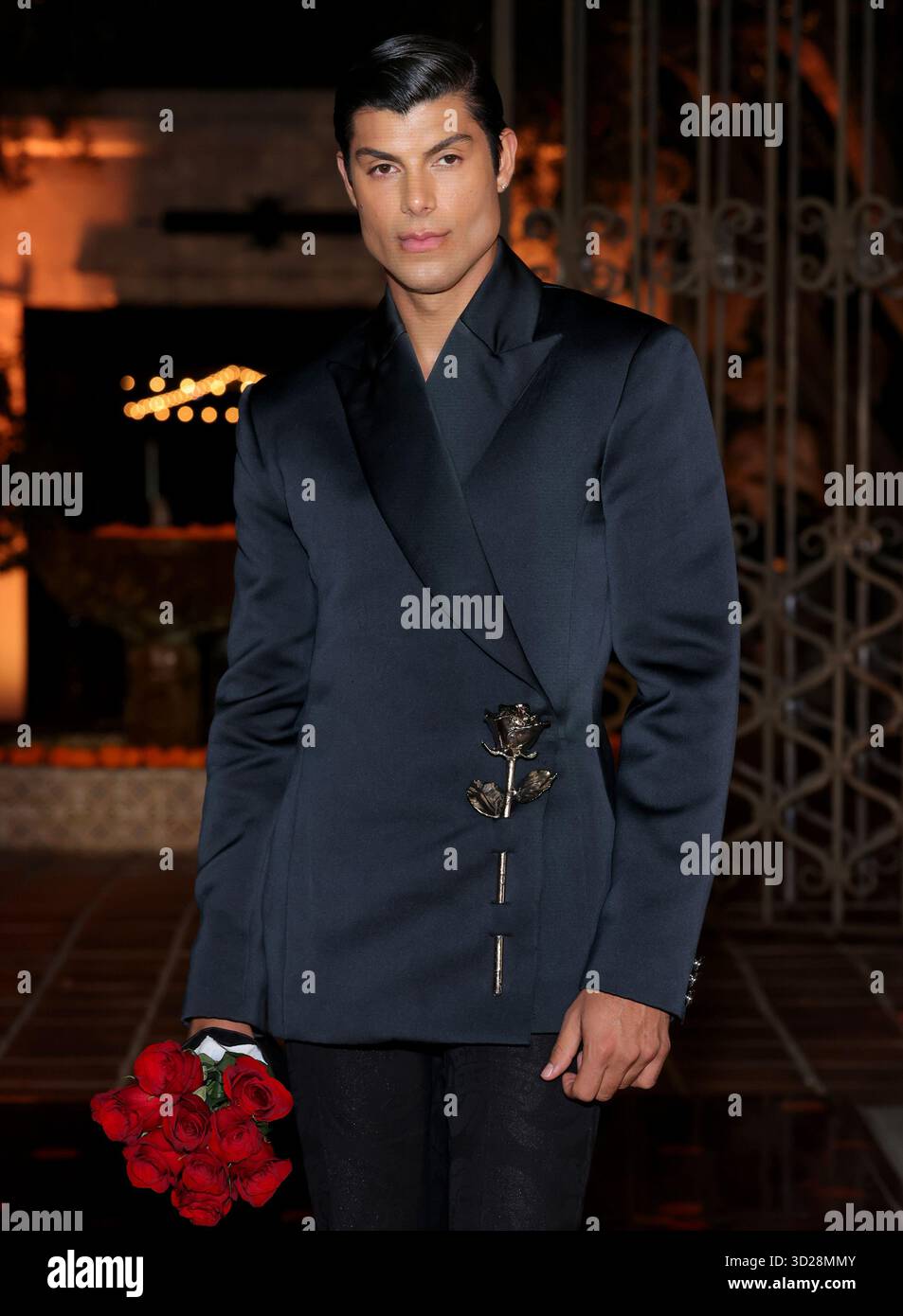 Los Angeles, Stati Uniti. 30 ottobre 2025. Luca Castellani partecipa al Gala dia De Muertos 2025 presentato da Lexus, Tequila Don Julio, Nike, DNERO, Calamigos Ranch e Maremoto al Los Angeles'Angeles? River'Center' & Gardens a Los Angeles giovedì 30 ottobre 2025. Foto di Greg Grudt/UPI credito: UPI/Alamy Live News Foto Stock