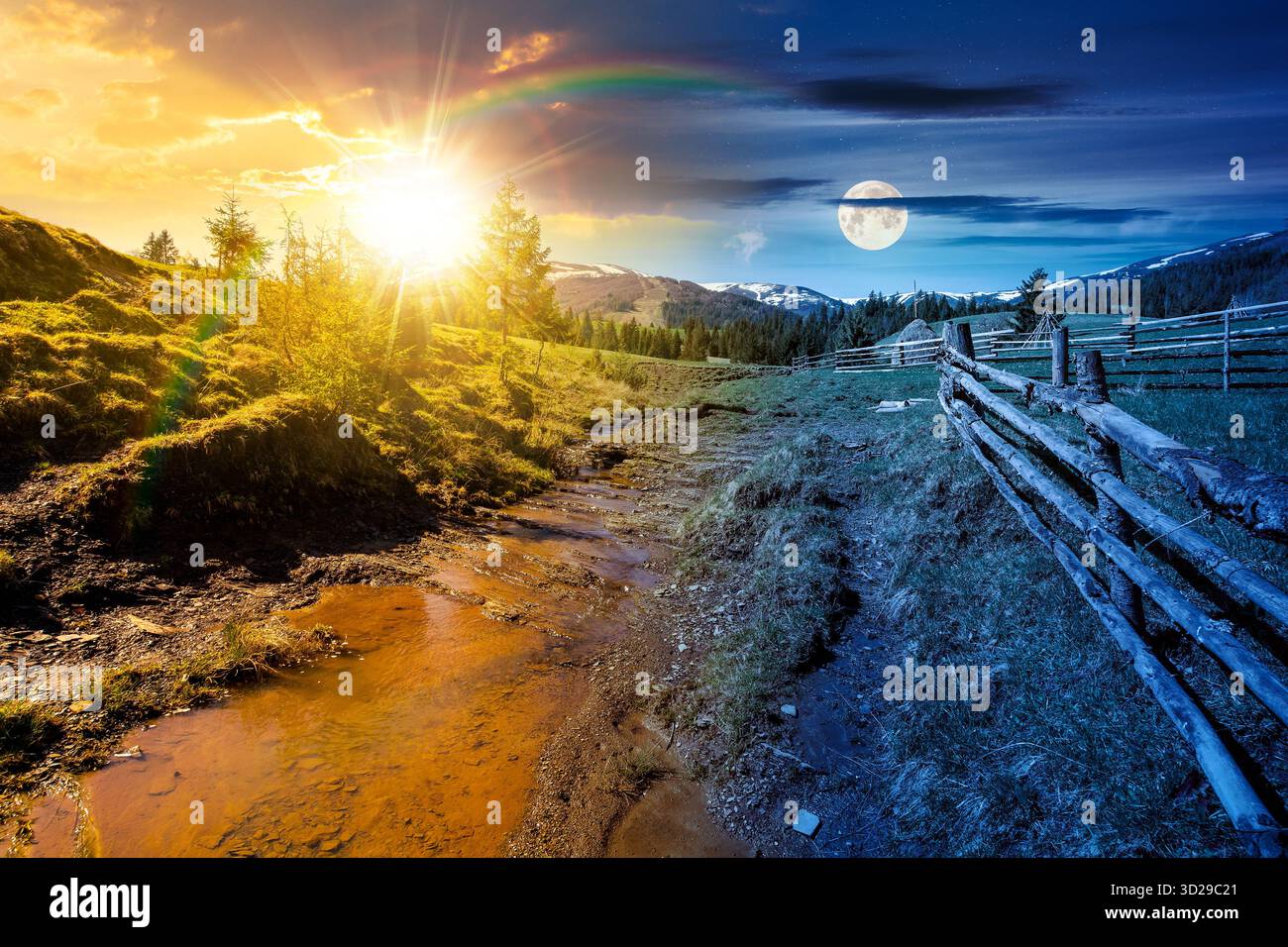 scenario rurale di paesaggio montano sull'equinozio primaverile. concetto di cambiamento di orario diurno e notturno. verde campagna con colline boscose con sole e luna al twi Foto Stock
