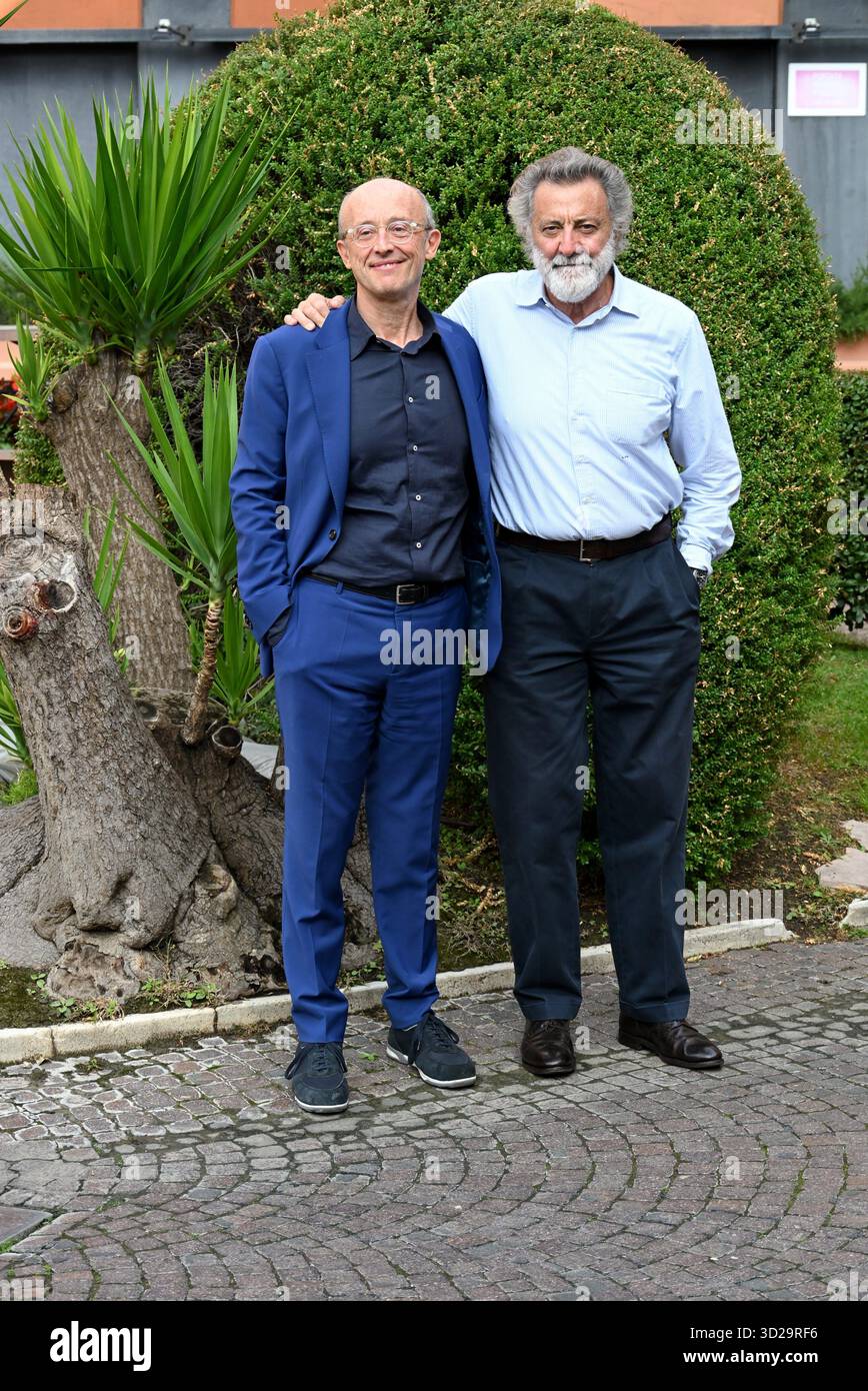 Roma, Italia. 31 ottobre 2025. Roma: Sede Rai, via Teulada. Presentazione del programma "Allegro ma non troppo". Nella foto: Fabrizio Zappi, Luca Barbareschi credito: Agenzia fotografica indipendente/Alamy Live News Foto Stock