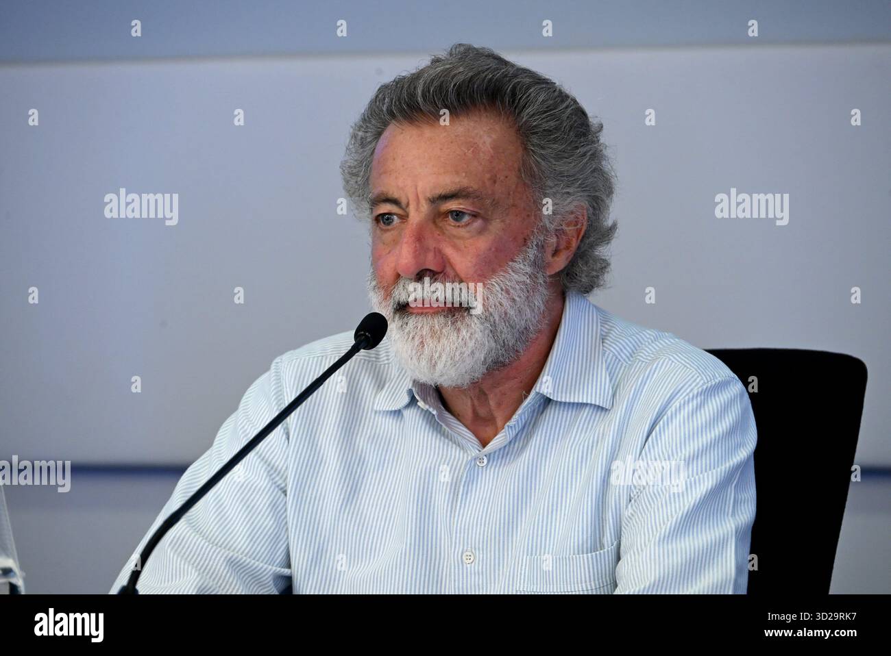 Roma, Italia. 31 ottobre 2025. Roma: Sede Rai, via Teulada. Presentazione del programma "Allegro ma non troppo". Nella foto: Luca Barbareschi credito: Agenzia fotografica indipendente/Alamy Live News Foto Stock