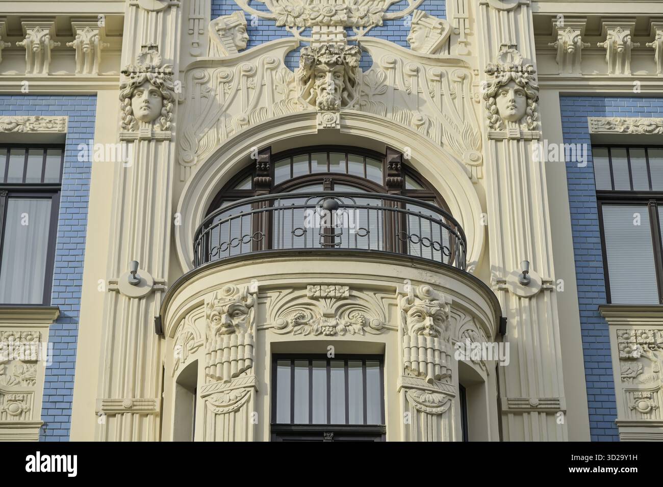 Edificio residenziale Art Nouveau, quartiere Art Nouveau, Alberta iela 8 - casa di Michail Eisenstein, Alberta Iela, città Vecchia, riga, Lettonia Foto Stock