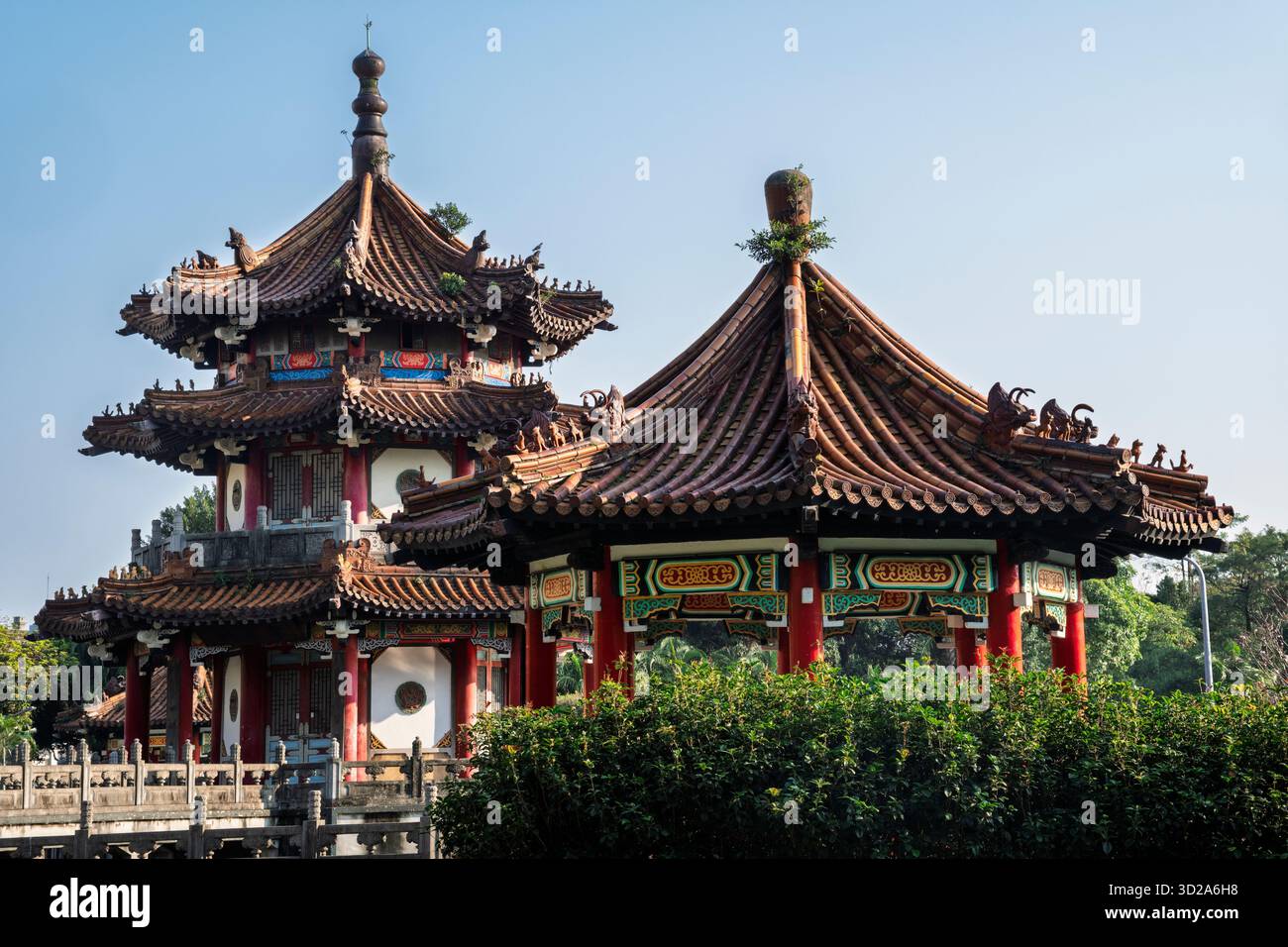 Pagode in stile cinese nel 228 Peace Memorial Park, Taipei, Taiwan Foto Stock