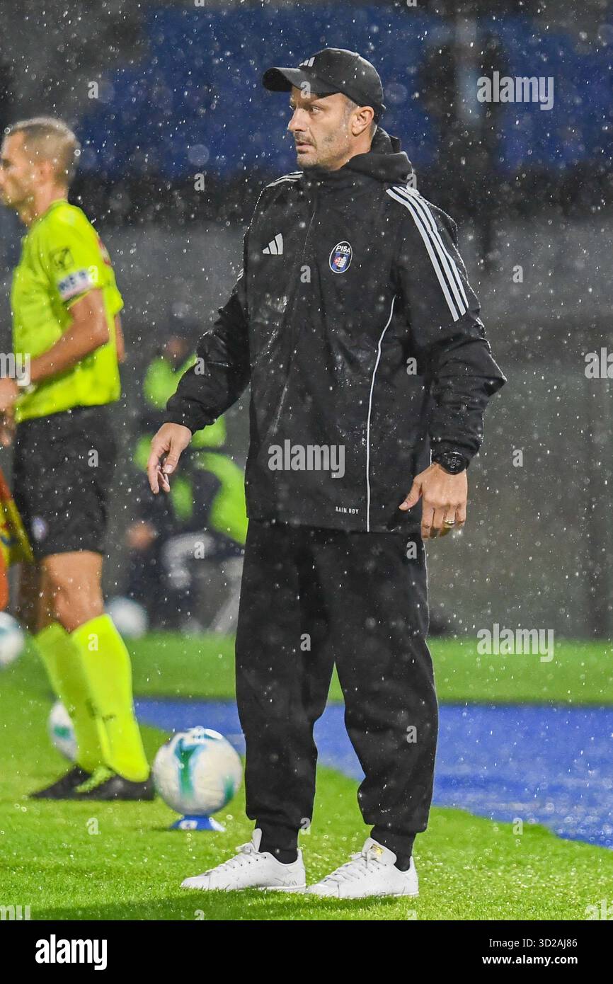 Pisa, Italia. 30 ottobre 2025. Capo allenatore Alberto Gilardino (Pisa) durante il Pisa SC vs SS Lazio, partita di serie A A Pisa, Italia, ottobre 30 2025 crediti: Agenzia fotografica indipendente/Alamy Live News Foto Stock
