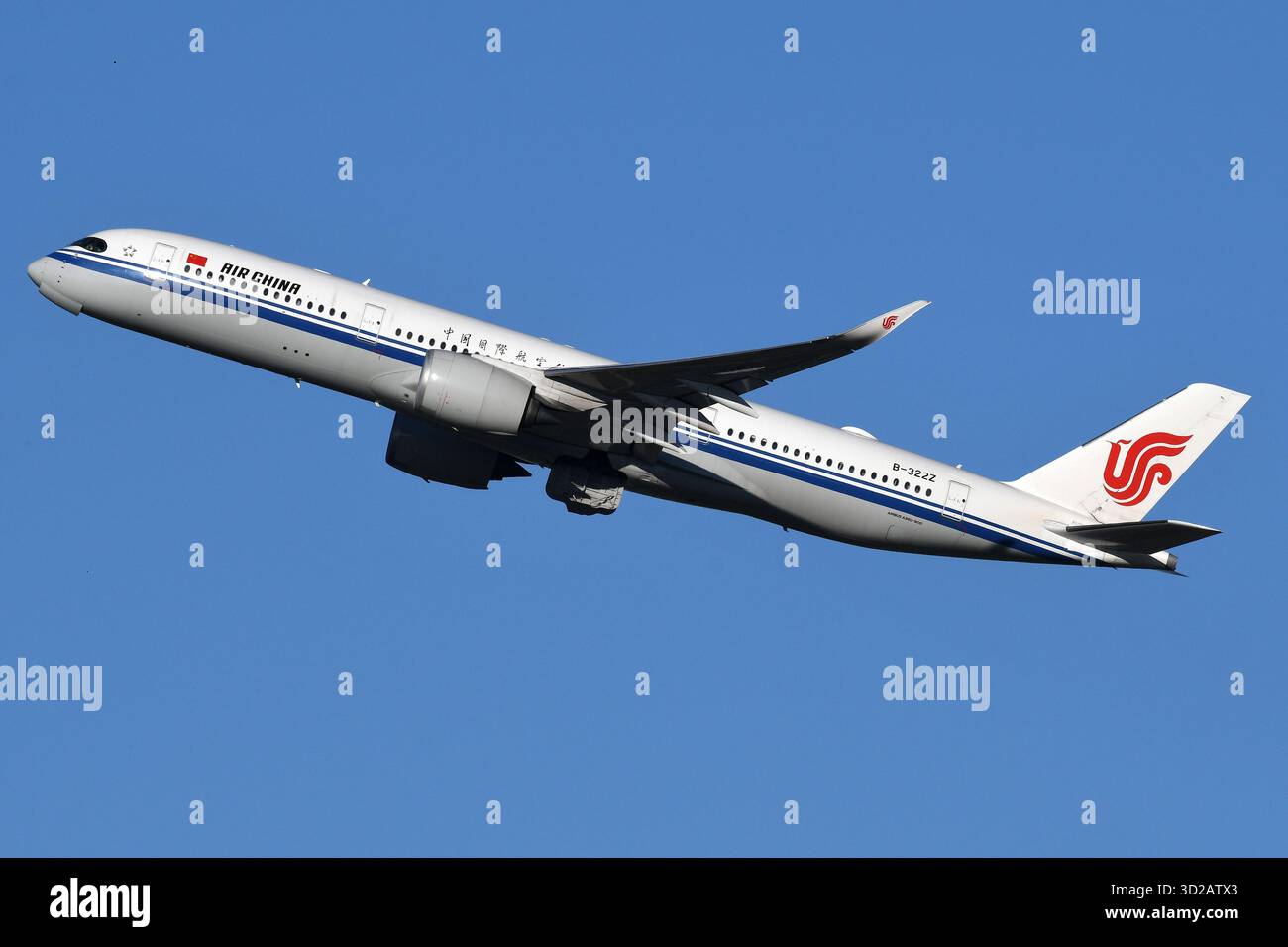 AIR CHINA AIRBUS A350-900 B-322Z PARTE DA GATWICK PER PECHINO. Foto Stock
