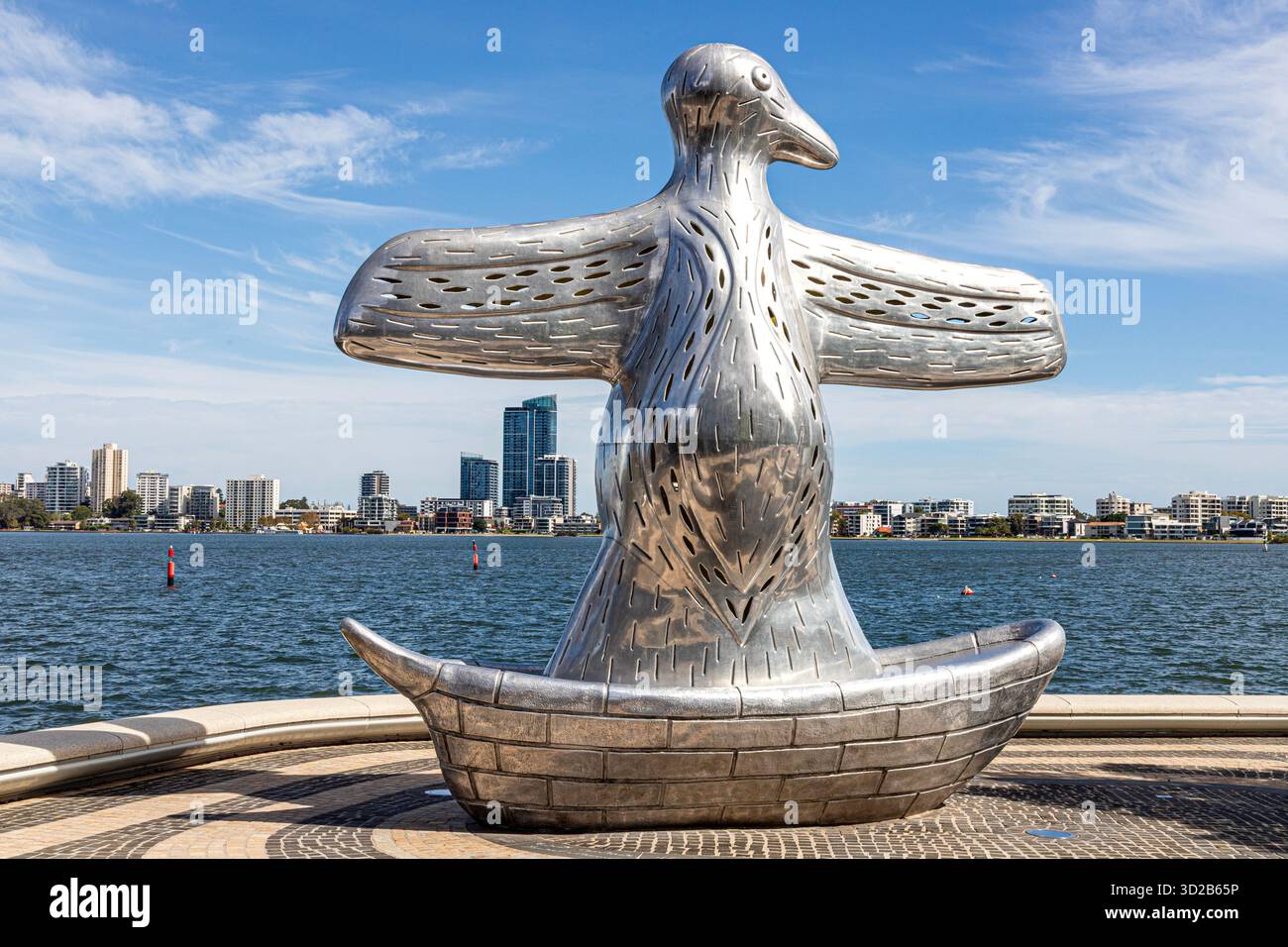Una scultura di 5 metri chiamata First Contact di Laurel Nannup ad Elizabeth Quay nella città di Perth, Australia Occidentale, WA, Australia Foto Stock