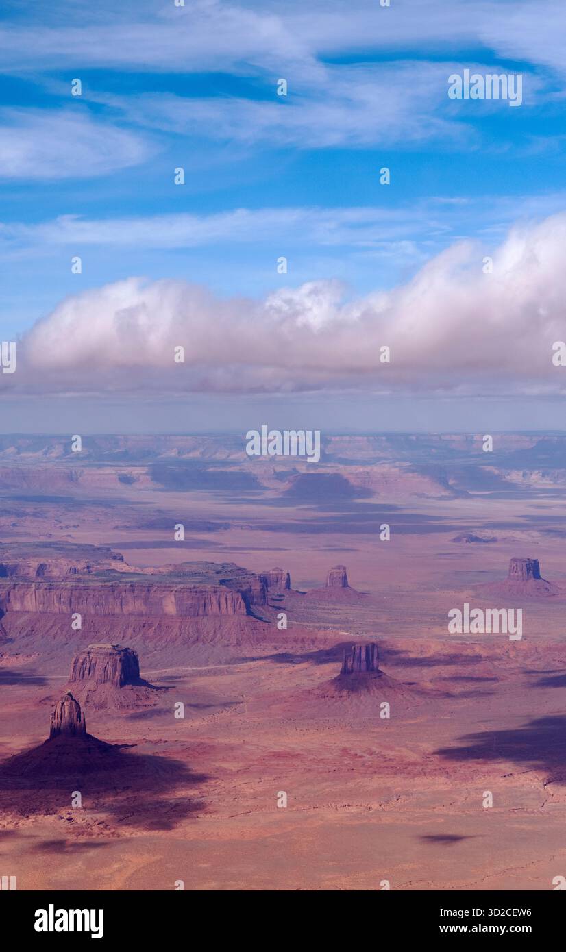 I Mittens dall'alto, Monument Valley, Arizona Foto Stock