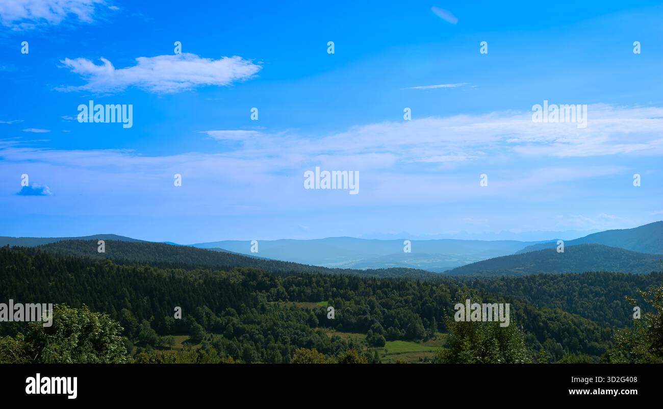 Veduta di uno scenario incredibile con hils Foto Stock