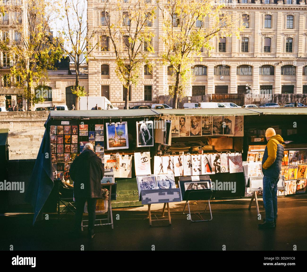 Bookstall vicino alla Senna, Parigi Francia Foto Stock