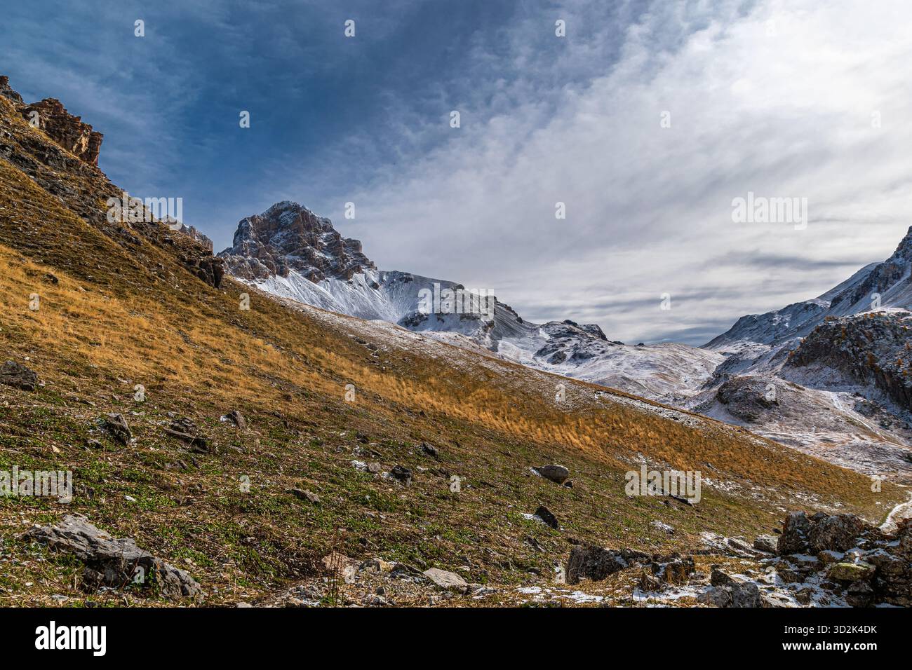 Ai piedi del monte Oronaye, nella splendida valle di Ubayette, il lago Reculaye Foto Stock