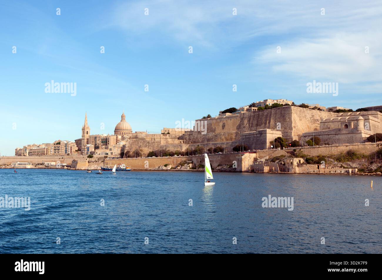 Yacht vicino a Hay Wharf, Valletta, Malta Foto Stock