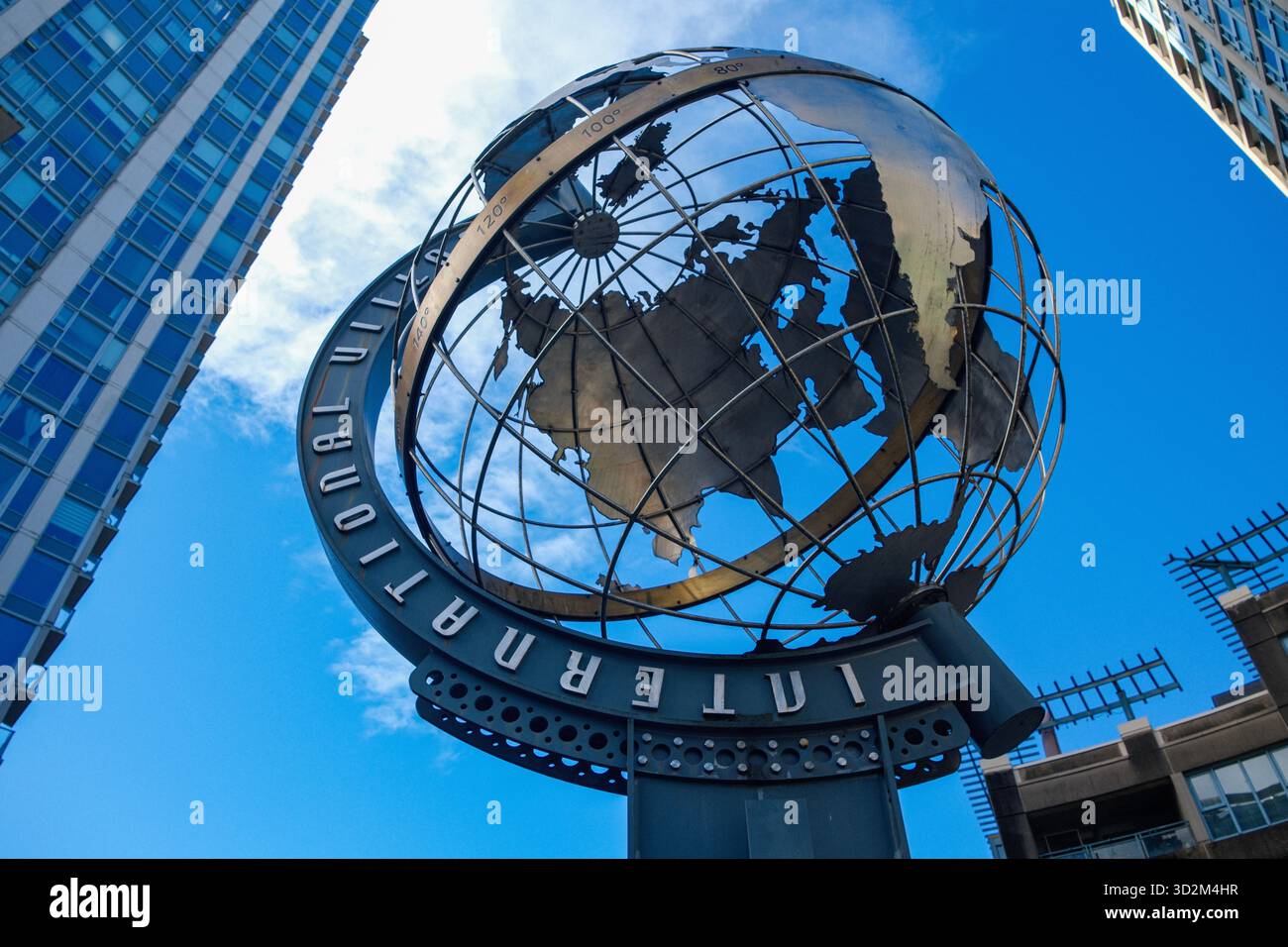 L'International Village Globe in Keefer Street a Vancouver, British Columbia. Foto Stock