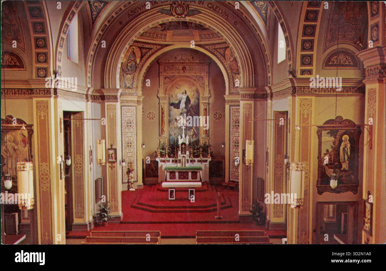 Cartolina dell'altare maggiore a St Mary of the Barrens, Santuario Nazionale di nostra Signora della Medaglia Miracolosa, Perryville, Missouri, Stati Uniti, 1960. Foto Stock