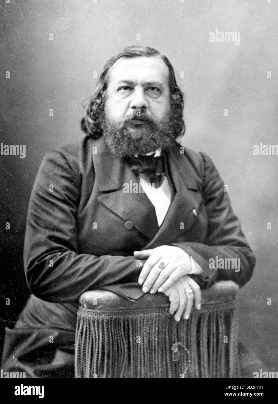 Théophile Gautier, Pierre Jules Théophile Gautier (US: /ɡoʊˈtjeɪ/ goh-TYAY;[1] French: [pjɛʁ ʒyl teɔfil ɡotje]; 30 agosto 1811 – 23 ottobre 1872) è stato un poeta, drammaturgo, romanziere, giornalista e critico d'arte e letterario francese. Di Nadar Foto Stock