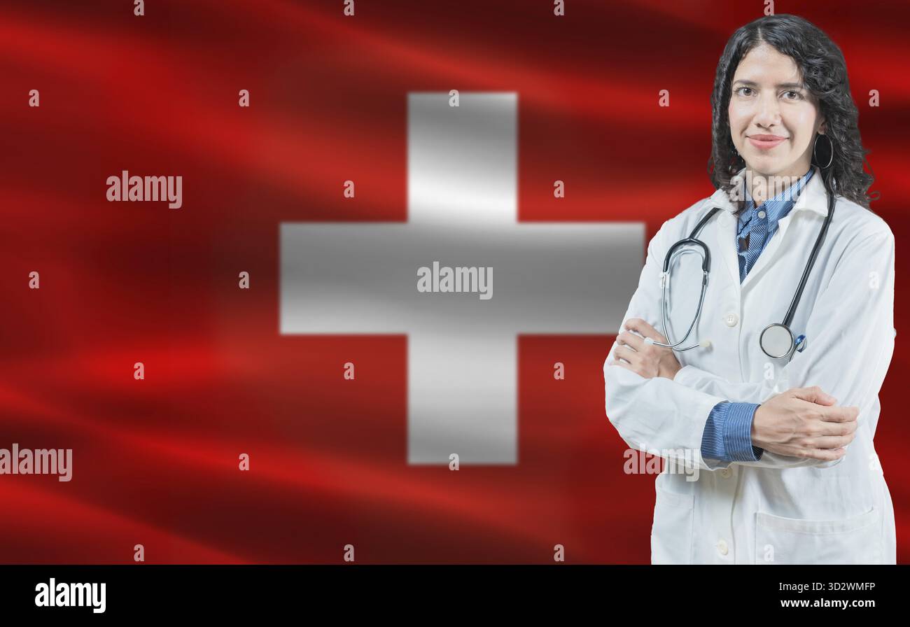 Medicina svizzera e concetto di assistenza sanitaria. Primo piano del medico sullo sfondo della bandiera svizzera Foto Stock