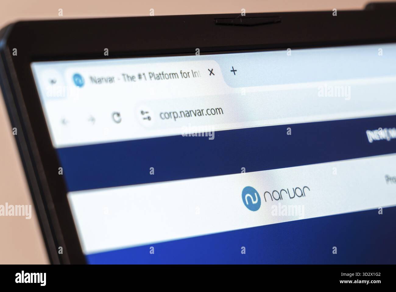 New York, USA - 31 gennaio 2025: Sito Web della piattaforma Navan per la gestione delle spese e dei viaggi aziendali visualizzato sullo schermo del laptop Foto Stock