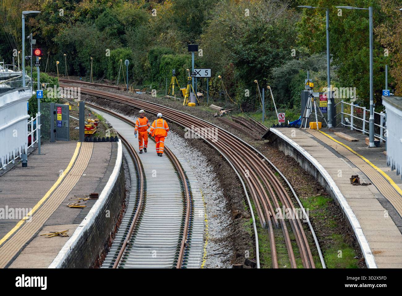 Sostituzione della pista di allenamento Woodbridge Suffolk Foto Stock
