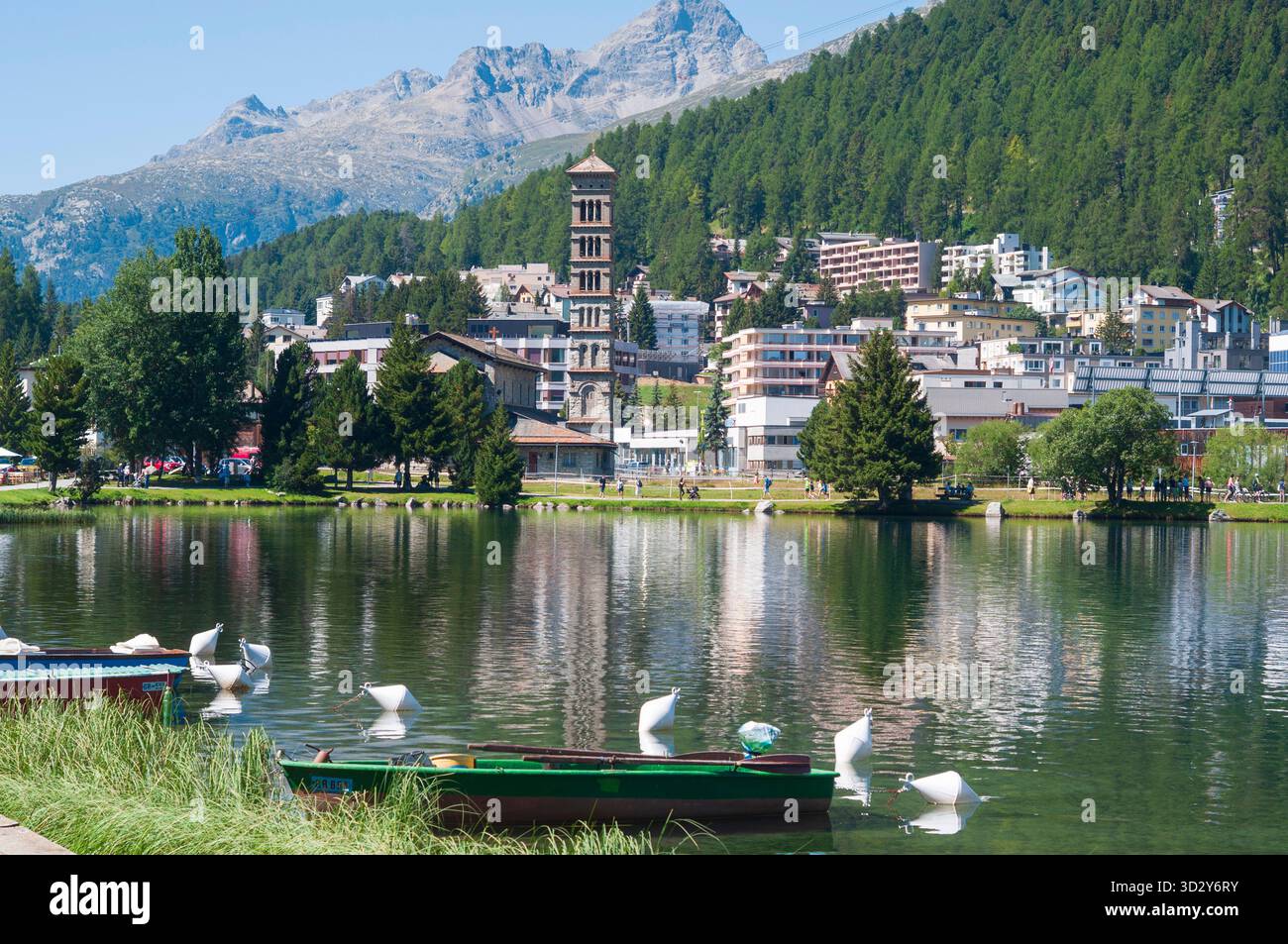 Svizzera, Grigioni, St. Moritz Bad, lago, barca Foto Stock