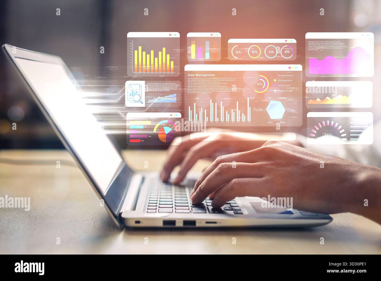 La gestione dei dati consente analisi efficienti, monitoraggio delle tendenze e monitoraggio delle prestazioni per l'analisi della strategia aziendale Foto Stock