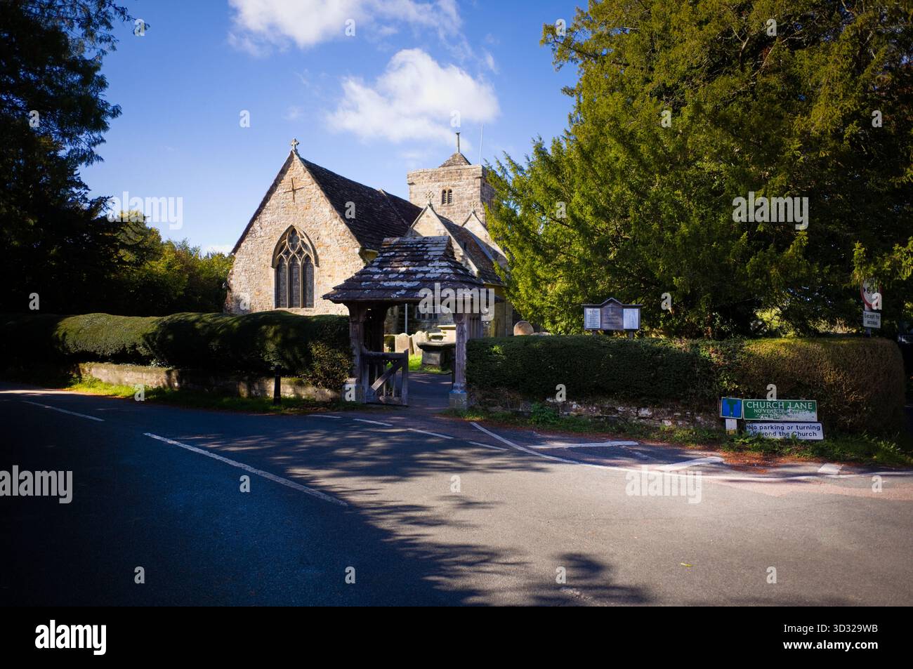 La chiesa di San Pietro ad Ardingly, nel Sussex Foto Stock