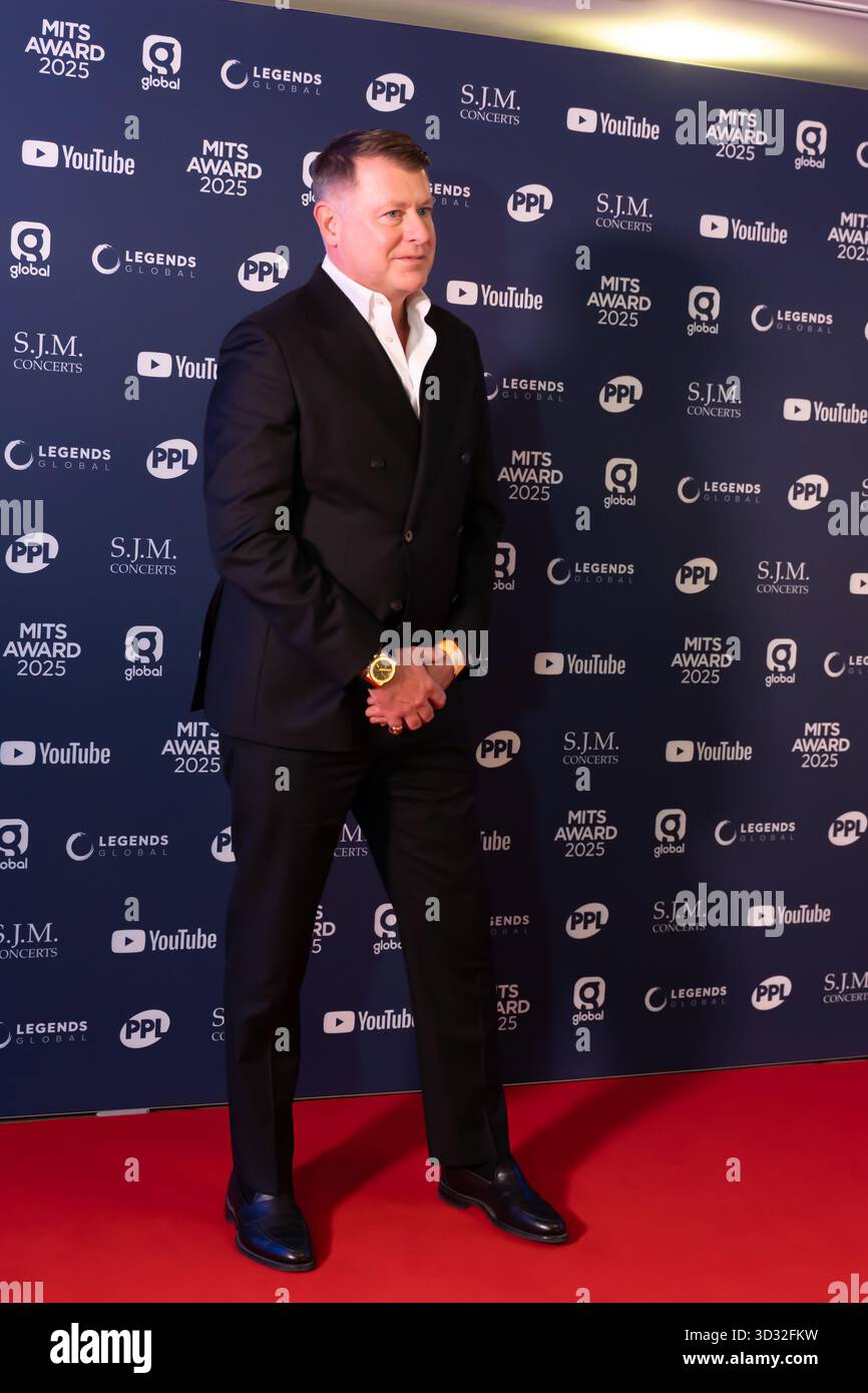 Londra, Regno Unito. 3 novembre 2025. Philip Bourchier o'Ferrall arriva al Grosvenor per i Music Industry Trust Awards. Cristina Massei/Alamy Live News Foto Stock
