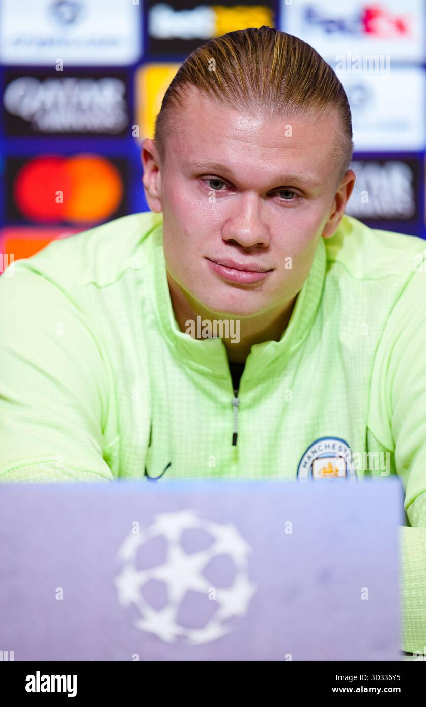 Erling Haaland del Manchester City durante una conferenza stampa all'Etihad Stadium di Manchester. Data foto: Martedì 4 novembre 2025. Foto Stock
