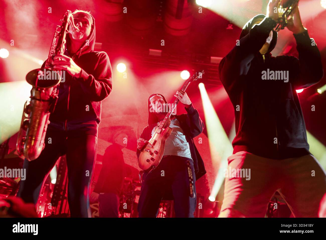 GESA (sassofonista), iDot (Tobias von Kitzing, chitarrista) e Poldi (trombettista) da Irie Revoltes dal vivo su Irieunion - le re-Tour pour une annee! A. Foto Stock