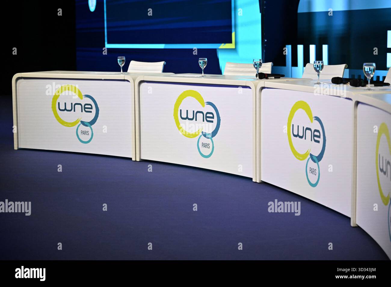 Villepinte, Francia. 4 novembre 2025. Illustrazione dell'esposizione mondiale del nucleare al Villepinte Exhibition Center il 4 novembre 2025. Foto di Tomas Stevens/ABACAPRESS.COM credito: Abaca Press/Alamy Live News Foto Stock