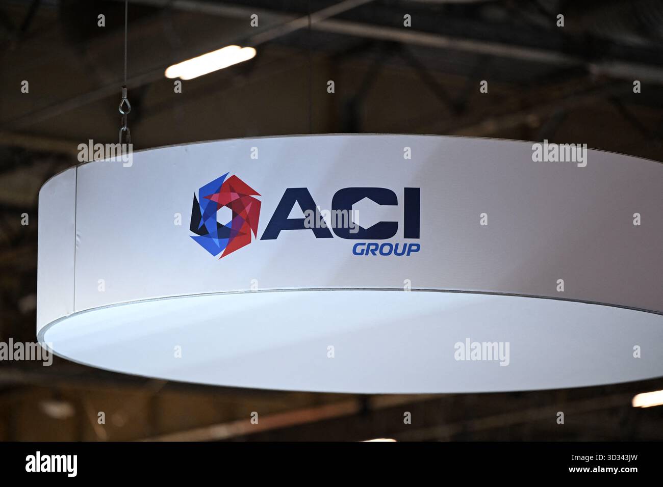 Villepinte, Francia. 4 novembre 2025. Illustrazione del logo ACI, esperto industriale francese, all'esposizione mondiale del nucleare presso il centro espositivo di Villepinte il 4 novembre 2025. Foto di Tomas Stevens/ABACAPRESS.COM credito: Abaca Press/Alamy Live News Foto Stock