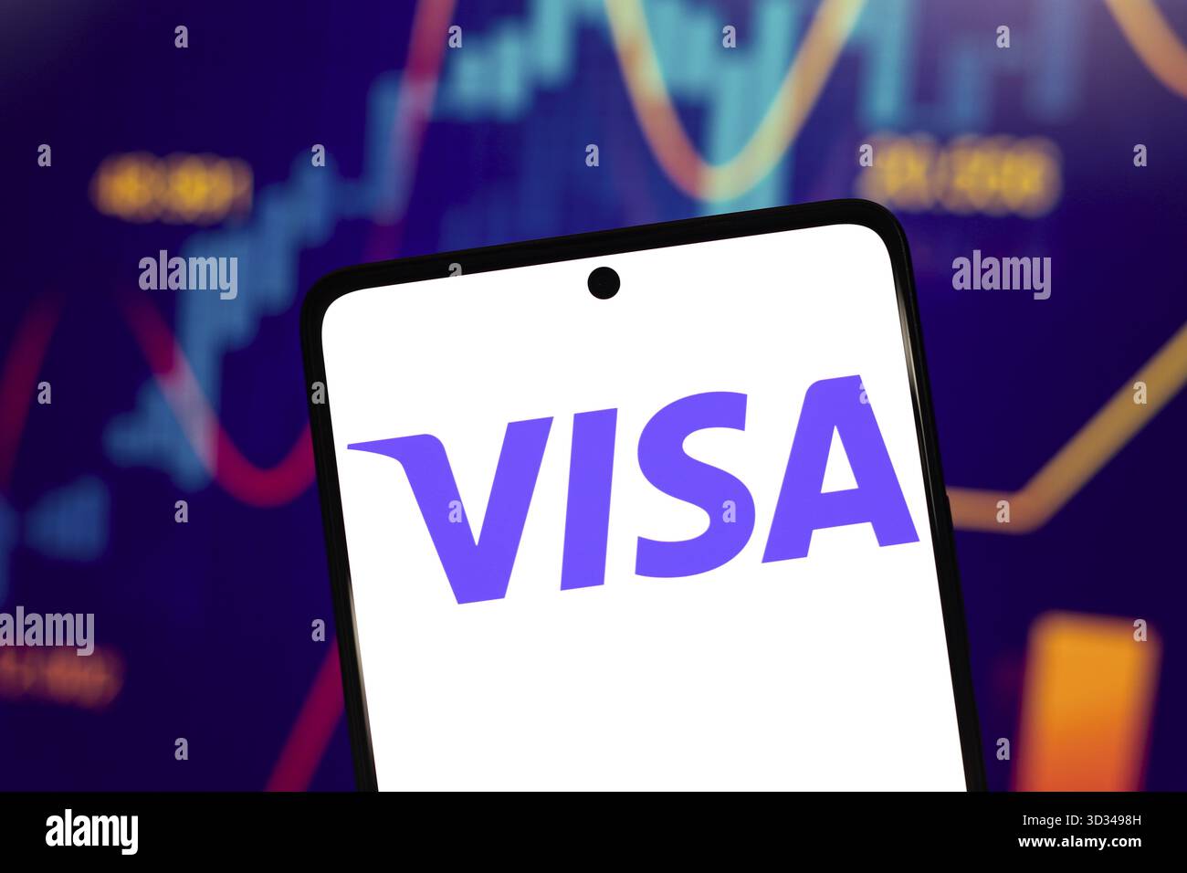 6 settembre 2024, Paraguay. In questa immagine, il logo Visa viene visualizzato sullo schermo di uno smartphone Foto Stock