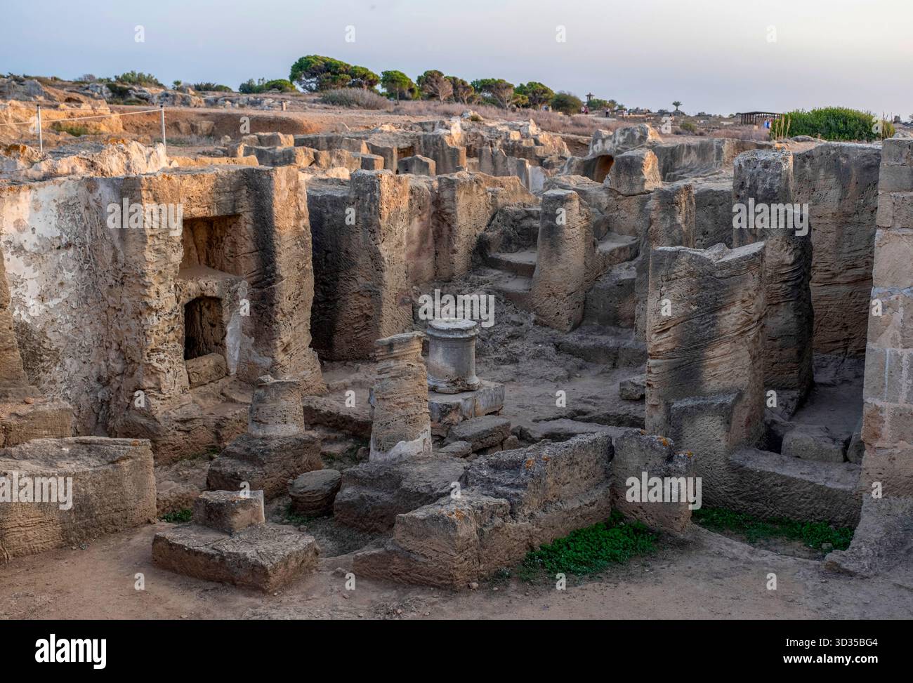 Tomba 6 presso il sito archeologico Tomba dei Re, Kato Paphos, Paphos, Cipro. Foto Stock